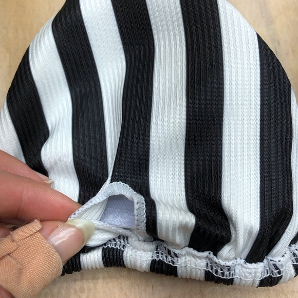 SHEIN bikini striped black and white with pads (can be removed) NEW small - Picture 7 of 9